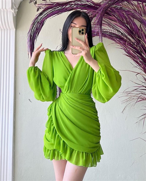 Kruvaze Yaka Drape Detay Etek Ucu Fırfırlı Elbise - Fıstık Yeşili 